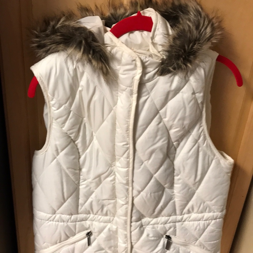 Puffer Jacket with Faux Fur on Hood